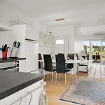Nis - 900m From The Sea By Interhome Feriehus