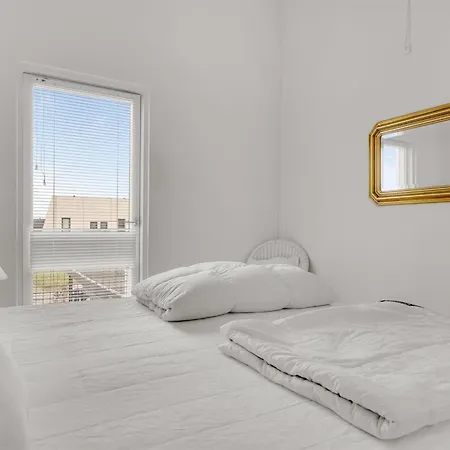 Nis - 900m From The Sea By Interhome