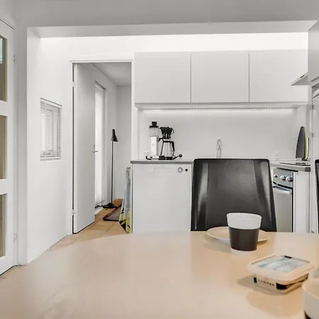 Nis - 900m From The Sea By Interhome